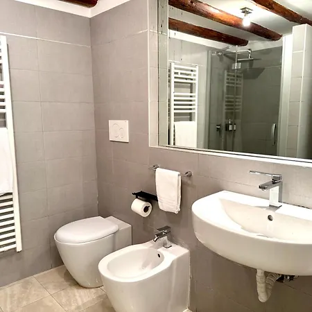 Ruhiges Mit Privatem Eingang Апартаменты *