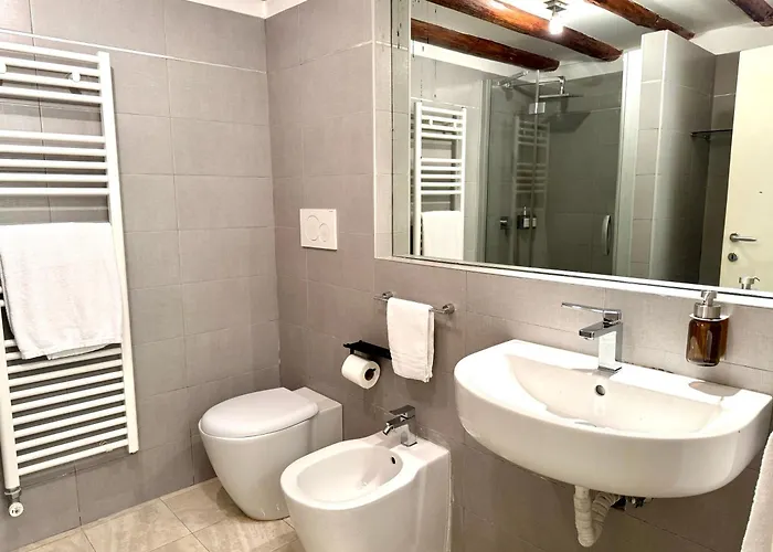 Ruhiges Mit Privatem Eingang Апартаменты *