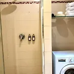 Ruhiges Mit Privatem Eingang *